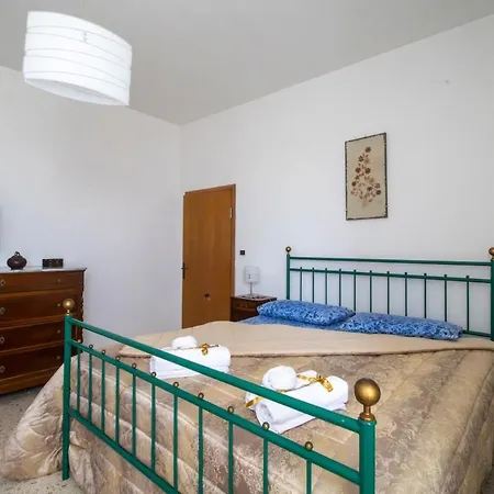 Aviorama - Private Parking, Sea, Relax 公寓